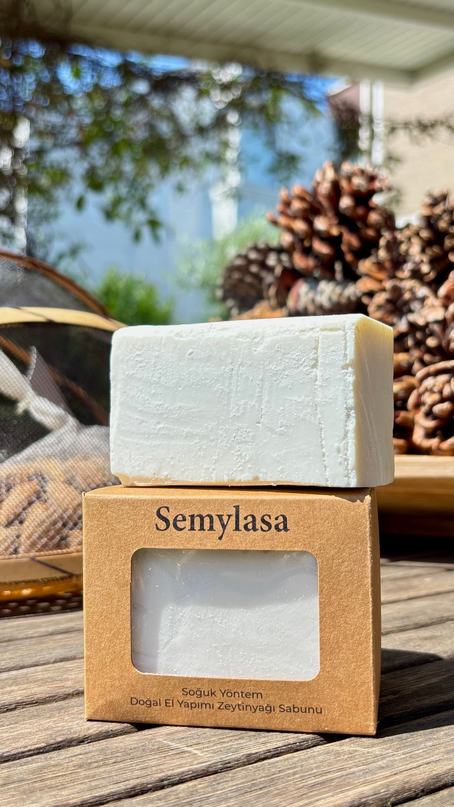 Karışık Doğal Saç ve Cilt Temizleme Barı Sepeti (1 ZEYTİNYAĞI, 1 DEĞERLİ YAĞLAR, 1 ZEYTİNYAĞI VE LAVANTA)